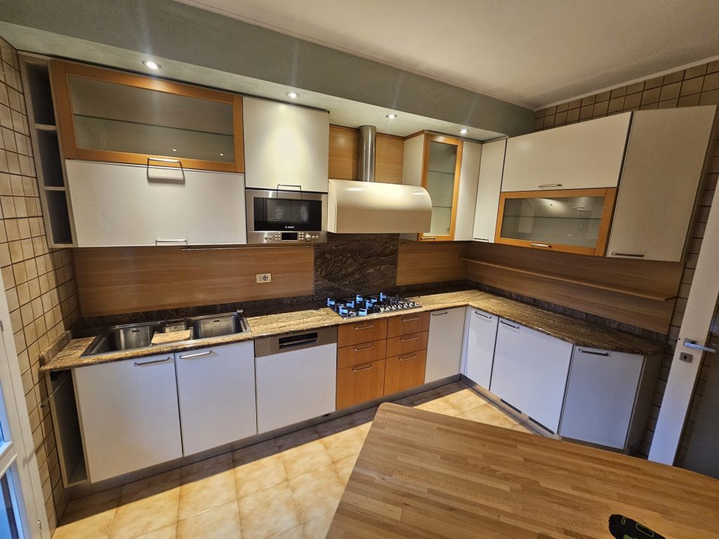 Cucina Usata Completa di Elettrodomestici 1989/U