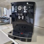 Macchina da caffè DeLonghi Magnifica S automatica con macinacaffè integrato Usata 514