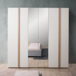 Camera da letto Amor con armadio 6 ante con specchio e letto imbottito con contenitore colore bianco e dettagli rovere