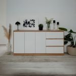 Credenza Phoenix 51A 3 ante e 3 cassetti con struttura rovere e frontali bianco