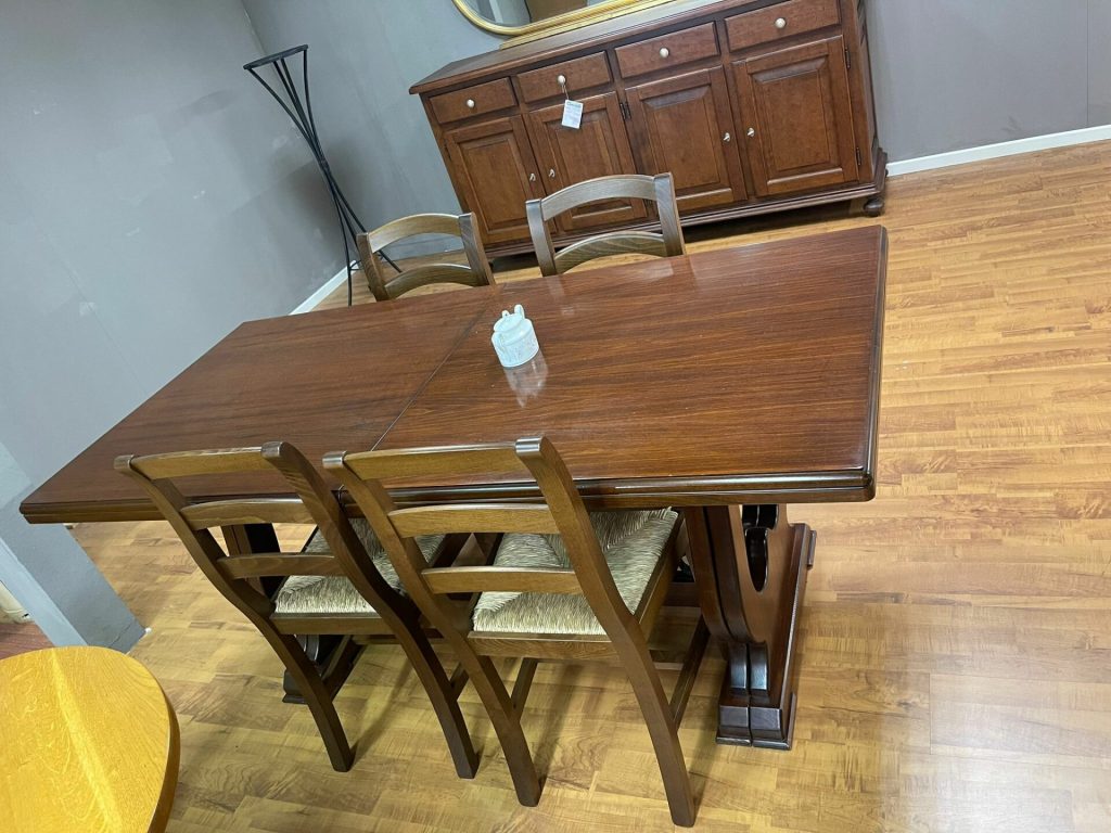 Tavolo in legno allungabile in legno massiccio Nuovo da esposizione 2323/U