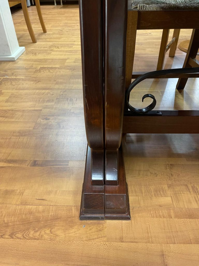 Tavolo in legno allungabile in legno massiccio Nuovo da esposizione 2323/U