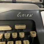 Everest Macchina da scrivere Usata 18