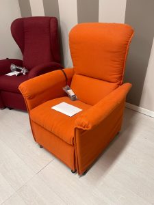 Poltrona relax Pocket Arancio Nuovo da esposizione  2340/U