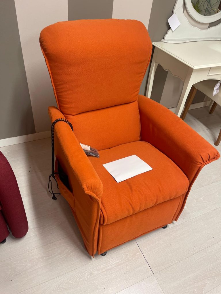 Poltrona relax Pocket Arancio Nuovo da esposizione  2340/U