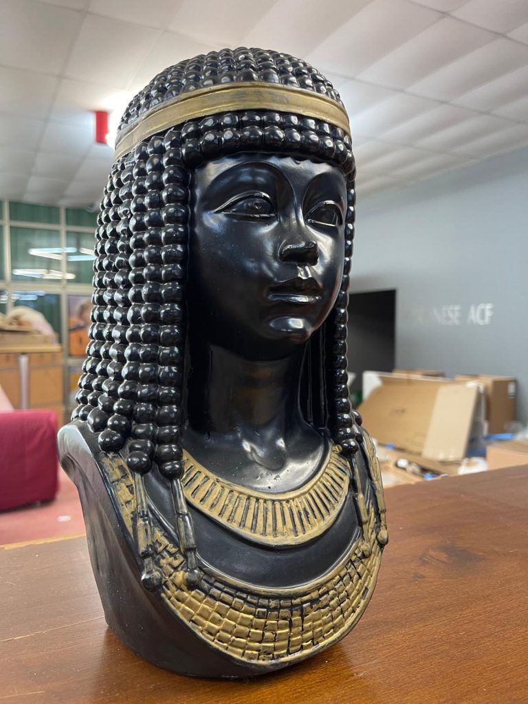 Busto Di Cleopatra Nuovo da esposizione 348/U