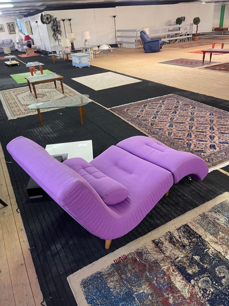 Sdraio viola in tessuto Nuovo da esposizione 2327/U