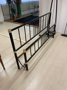 Letto matrimoniale nero in ferro battuto Nuovo da esposizione 2343/U