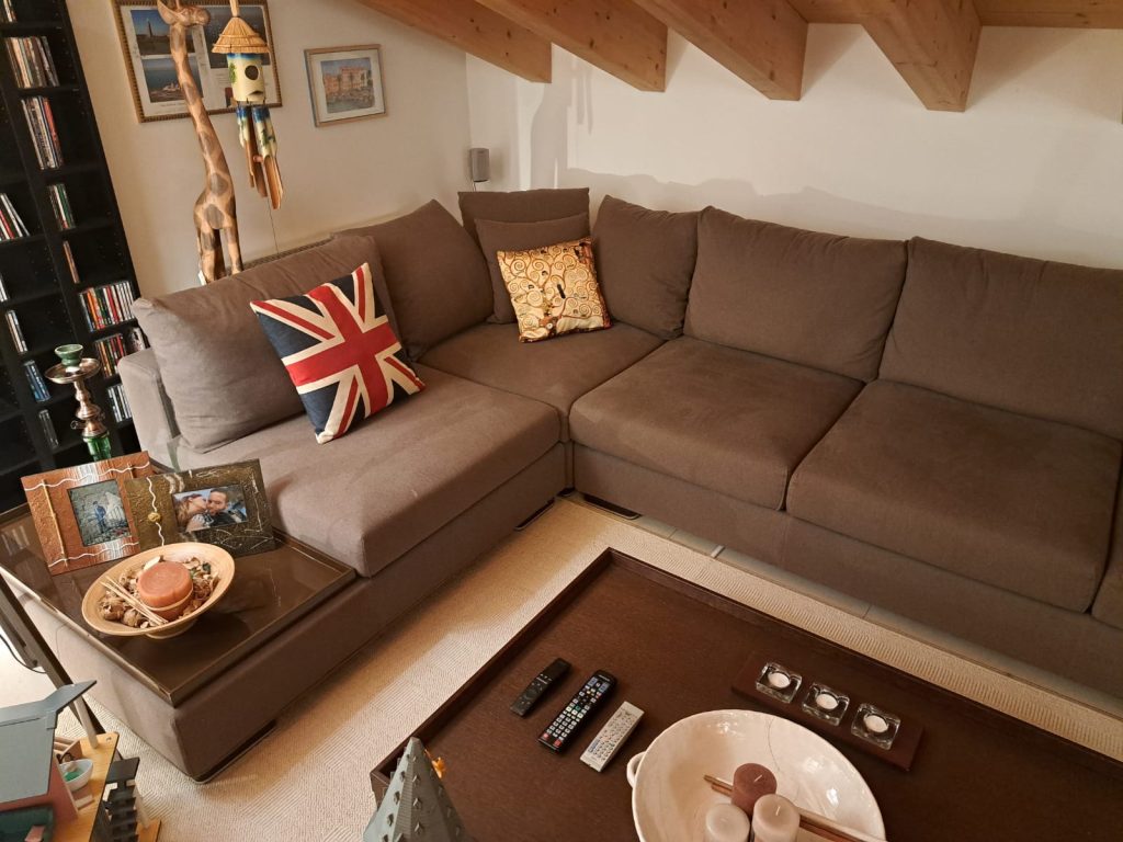 Divano ad angolo Usato 121