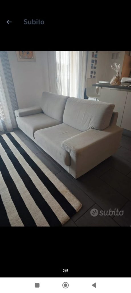 Divano fisso 3 posti Usato 122