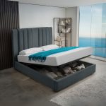 Letto matrimoniale Wilma imbottito con contenitore in tessuto Vogue 12 blu pacific