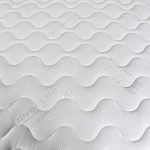 Materasso matrimoniale Poli con molle insacchettate e memory sfoderabile 160x200xH25 cm.