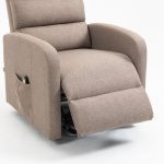Poltrona alzapersona Lorena un motore in tessuto cappuccino