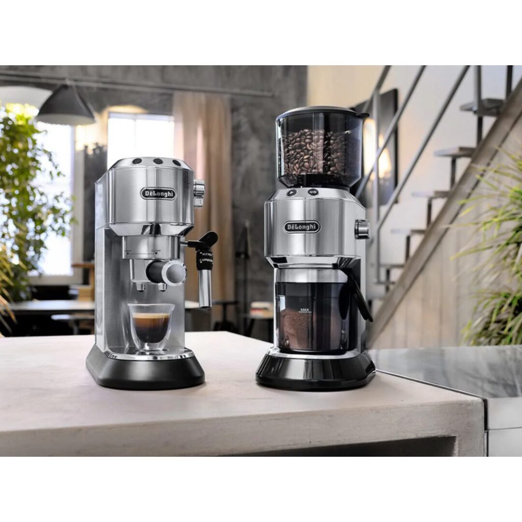 Macchina Caffé DE LONGHI Dedica Style Cialde e Caffé Macinato - EC 685.M