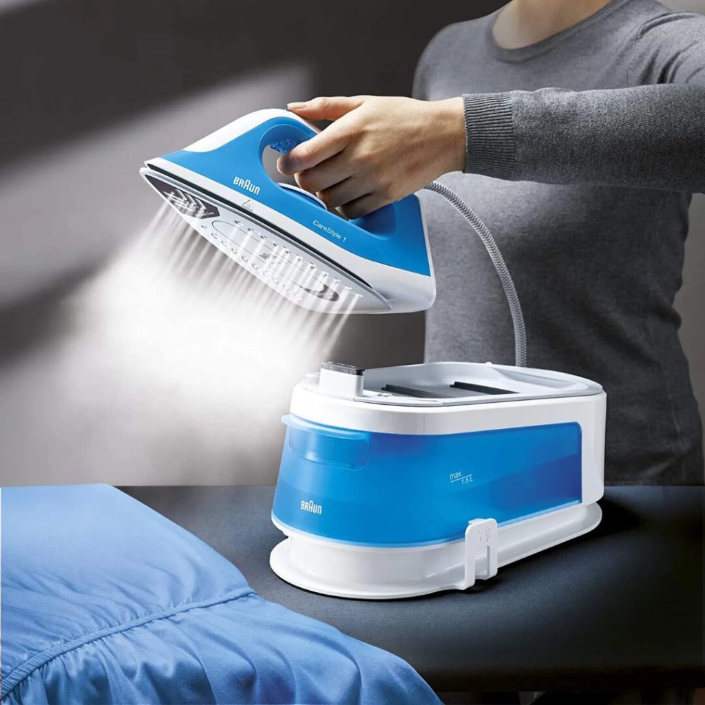 Ferro da Stiro BRAUN con Caldaia a Vapore 2400 Watt - IS1012BL