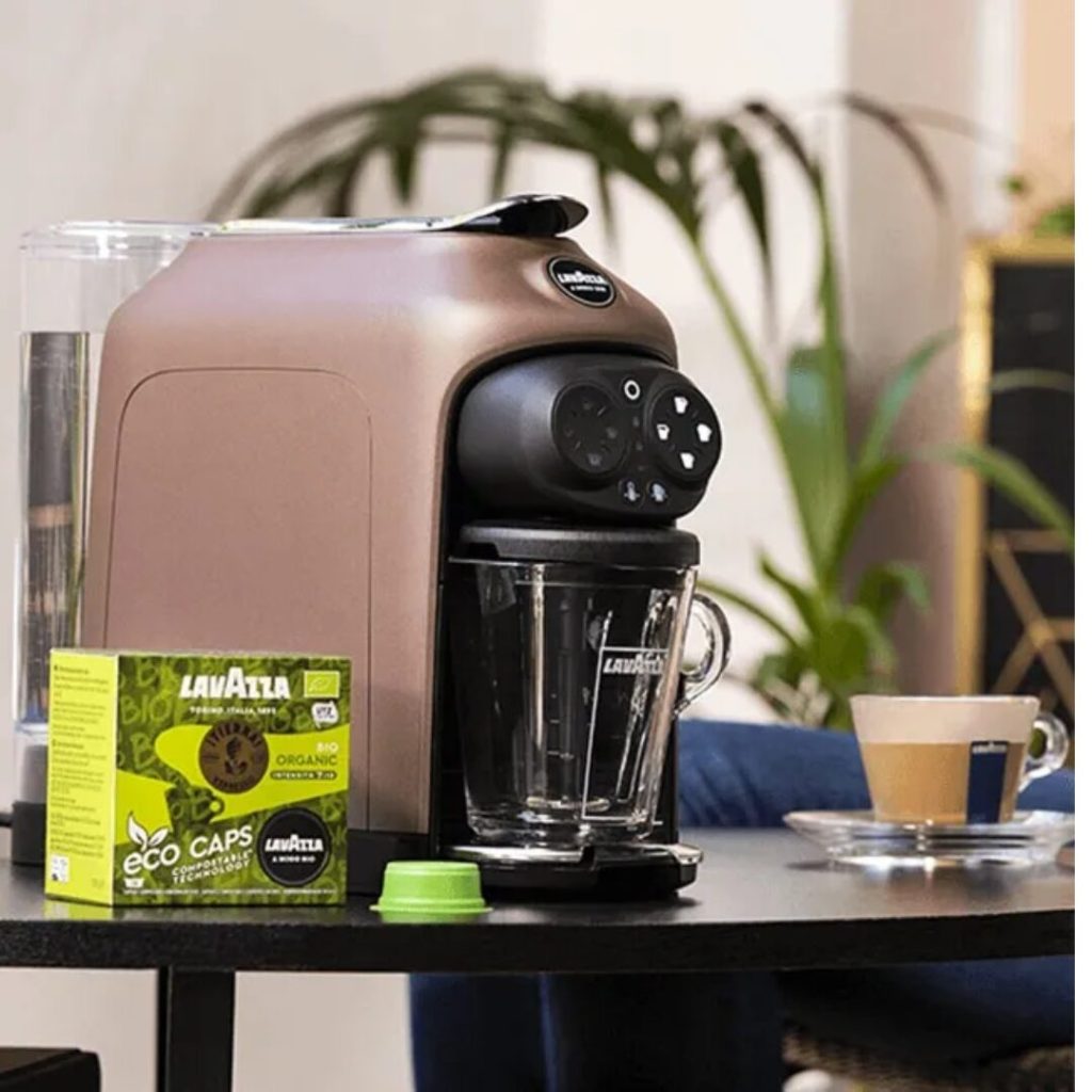 Lavazza Desea - Macchina Caffé Espresso Capsule Lavazza A Modo Mio con Cappuccinatore colore Marrone