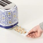 Ariete Capri Tostapane con Pinze 2 Fette Potenza 210 Watt con 6 Livelli di Doratura e Vassoio Raccogli Briciole - 00C01550CAR0