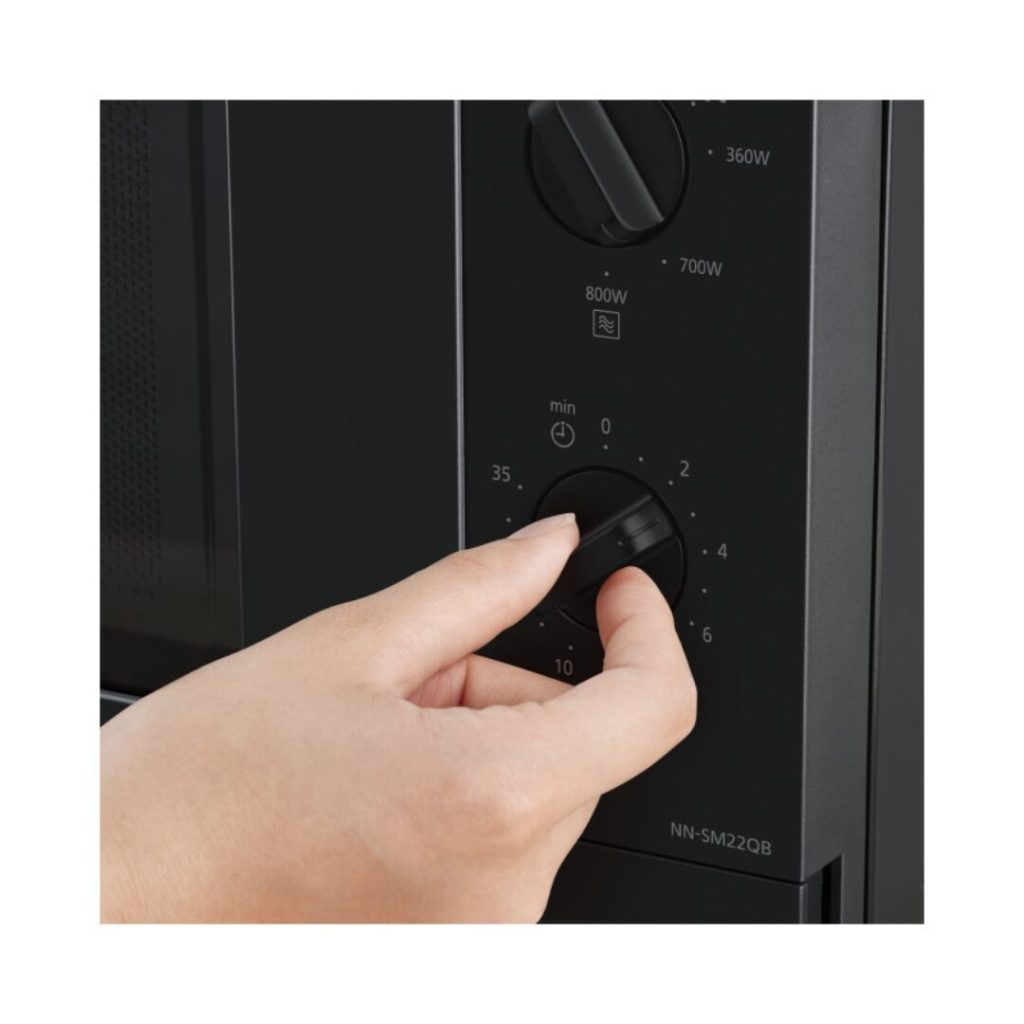 Panasonic Forno Microonde Capacità 20 Litri Potenza 800 Watt Piatto Rotante colore Nero - NN-SM22QBEPG