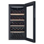 Haier Cantinetta Vino 117 Bottiglie, Classe G - Ripiani in Legno, Temperatura 0 - 20 °C, Vetro Anti UV, Luce LED colore Nero - WS120GA Wine Bank 60 Serie 5