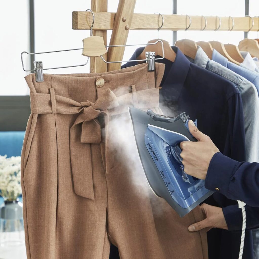 Ferro da Stiro a Vapore ROWENTA 2500 Watt Sistema anticalcare - DW4308