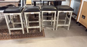 Sgabello In Legno Stile Vintage nuovo da esposizione codice: 353/U