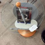 Tavolino con portariviste Nuovo da esposizione 376