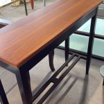 Tavolino in legno Nuovo da esposizione 494/U