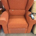 Poltrona elettrica nuova in tessuto Nuova da esposizione 2330/U