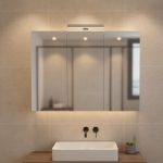 Specchiera contenitore Favignana con struttura bianca e ante a specchio