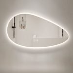 Specchio smart ovale YJ-1024 con illuminazione a LED e funzione anti-appannamento 60x90 cm.