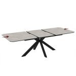 Tavolo allungabile Opera in piano lagina effetto marmo grigio opaco e struttura in metallo nero