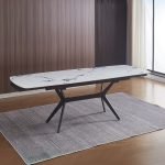 Tavolo allungabile Riley con piano in ceramica effetto marmo bianco lucido