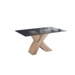Tavolo fisso Duncan con piano in vetro e gambe incrociate rovere WD03