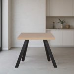 Tavolo fisso Marburg 80x80 con piano rovere e struttura in acciaio antracite