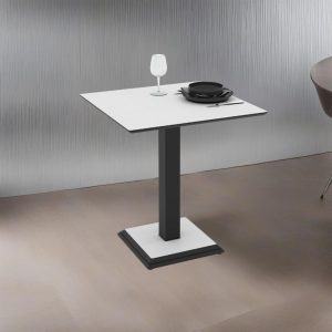 Tavolo quadrato Carvel in colore bianco frassinato 68x68x75 H cm.