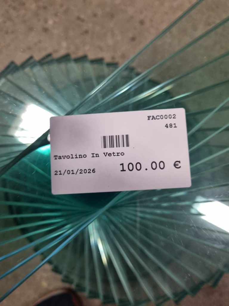 Divano In Pelle Primo Fiore Usato 480