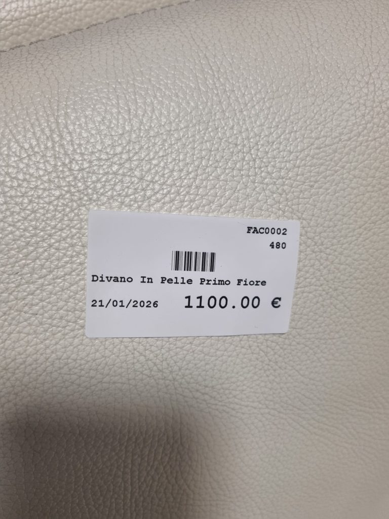 Divano In Pelle Primo Fiore Usato 480