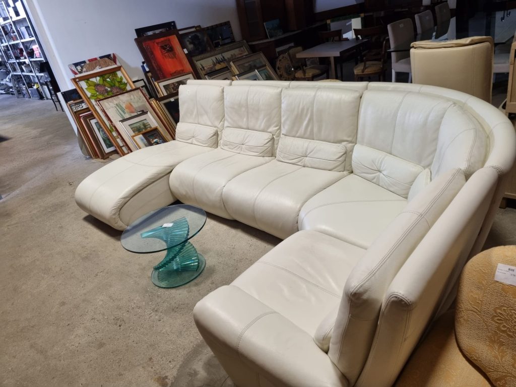 Divano In Pelle Primo Fiore Usato 480