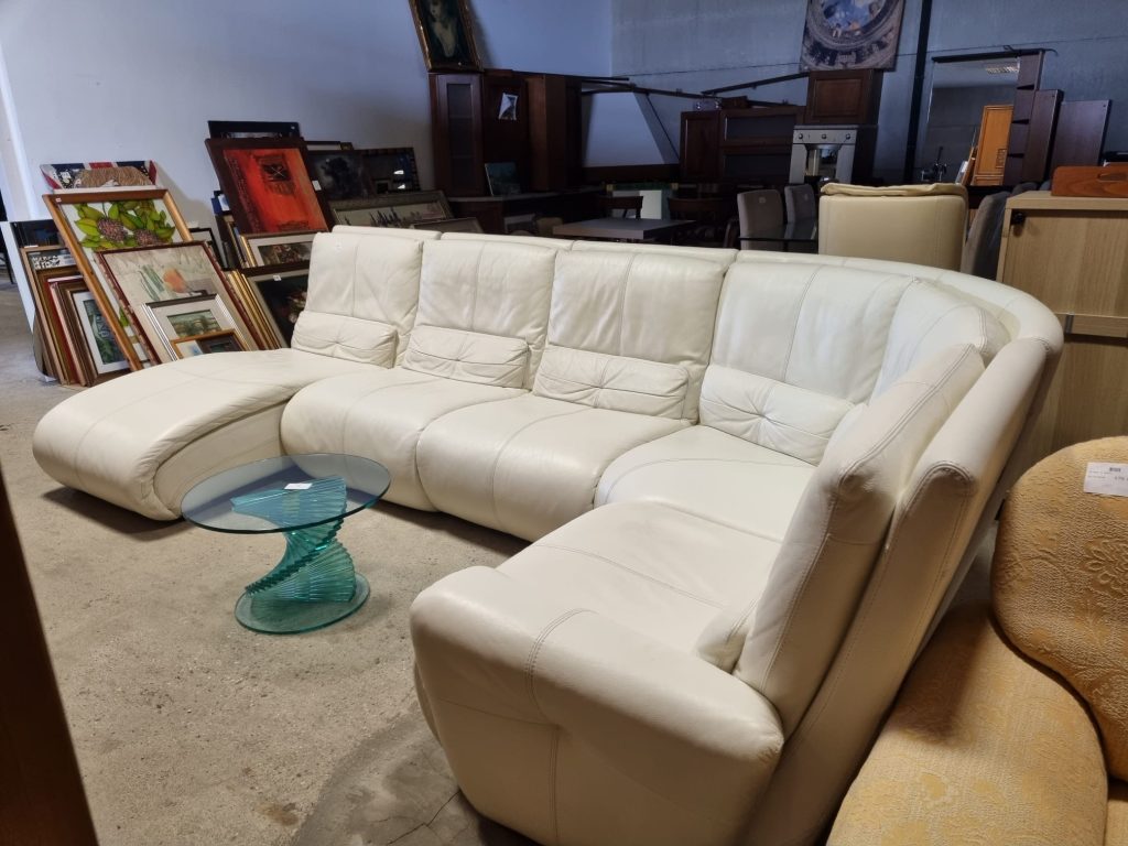 Divano In Pelle Primo Fiore Usato 480