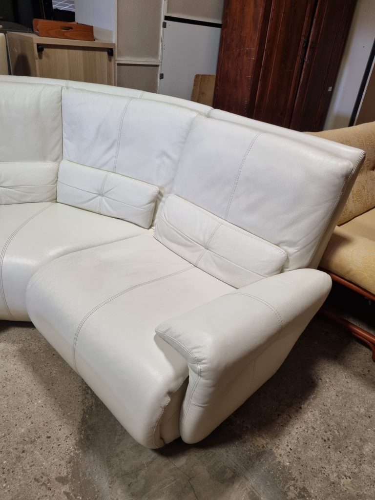 Divano In Pelle Primo Fiore Usato 480