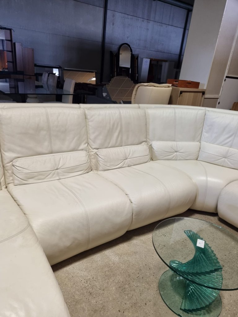 Divano In Pelle Primo Fiore Usato 480