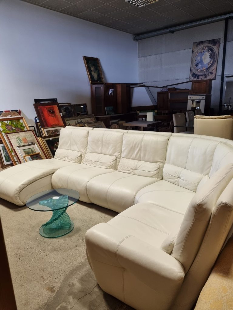 Divano In Pelle Primo Fiore Usato 480