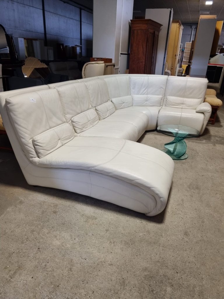 Divano In Pelle Primo Fiore Usato 480