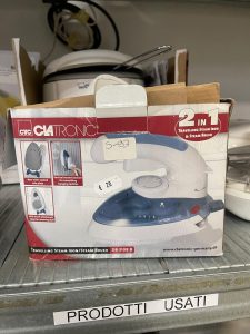 Ferro Da Stiro Piccolo Da Viaggio NUOVO DA ESPOSIZIONE 403/U