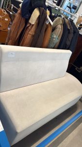 Divano In Pelle Usato 2348/U