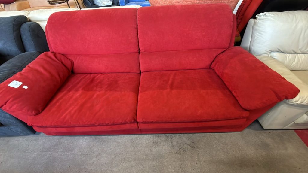 Divano Rosso A 3 Posti Nuovo da esposizione 2339/U