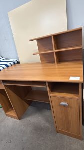 Scrivania in legno Usato 2391/U