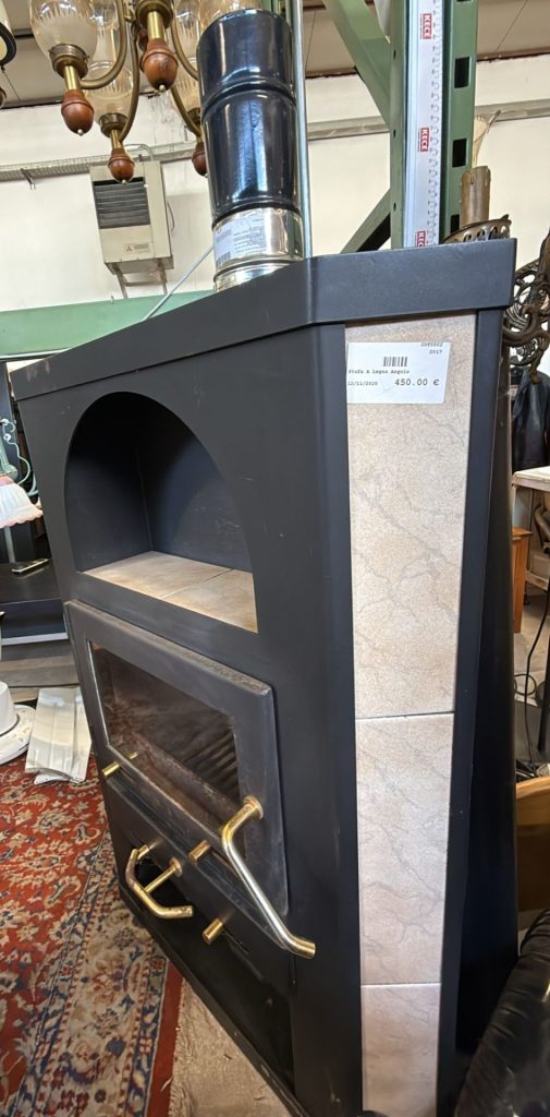 Stufa a legna angolo Usata 2017/U