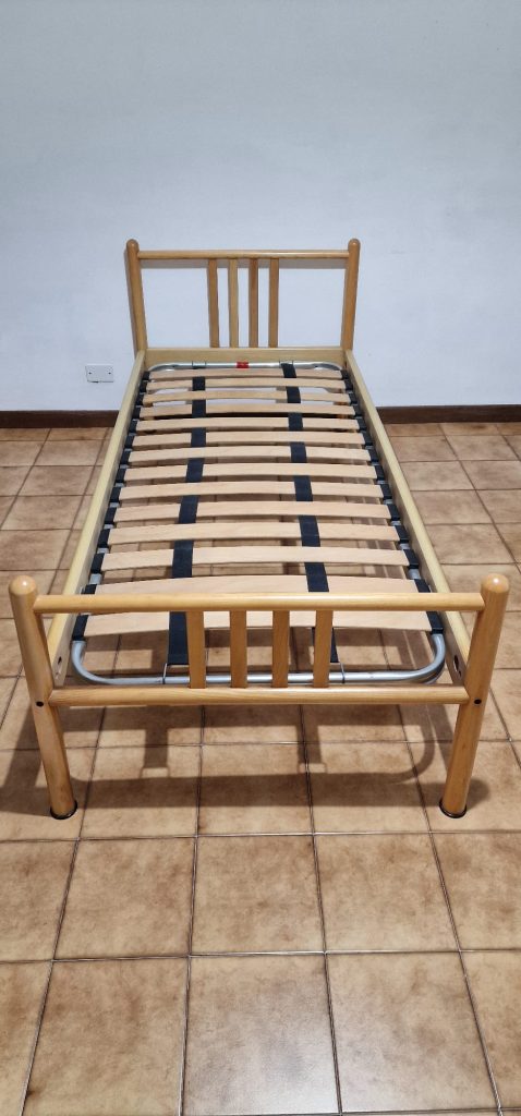 Struttura Letto Singolo Con Rete A Doghe Usata 567