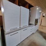 Cucina Lineare Bianca Con Elettrodomestici Usata 568